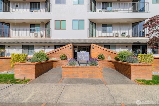 Property photo for 909 N I Street #202, Tacoma