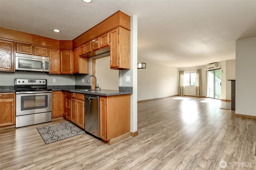 Property photo for 909 N I Street #202, Tacoma photo 6