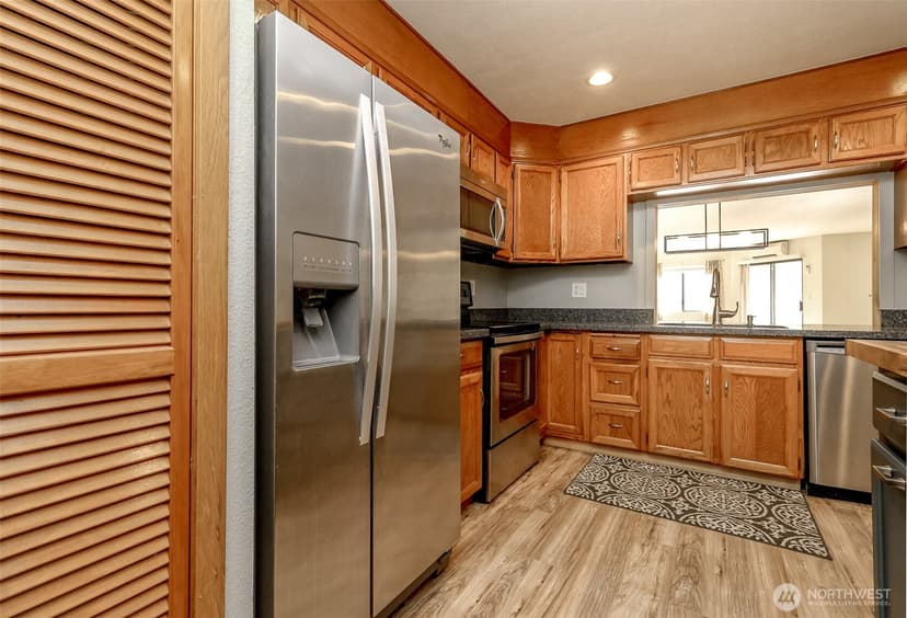 Property photo for 909 N I Street #202, Tacoma photo 9