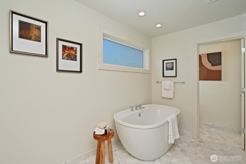 Property photo for 5620 6th Ave NW, Seattle photo 17