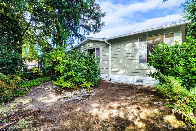 Property photo for 19417 129th Avenue NE, Bothell photo 16