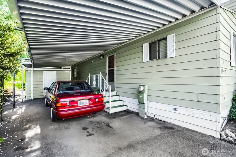 Property photo for 19417 129th Avenue NE, Bothell photo 2