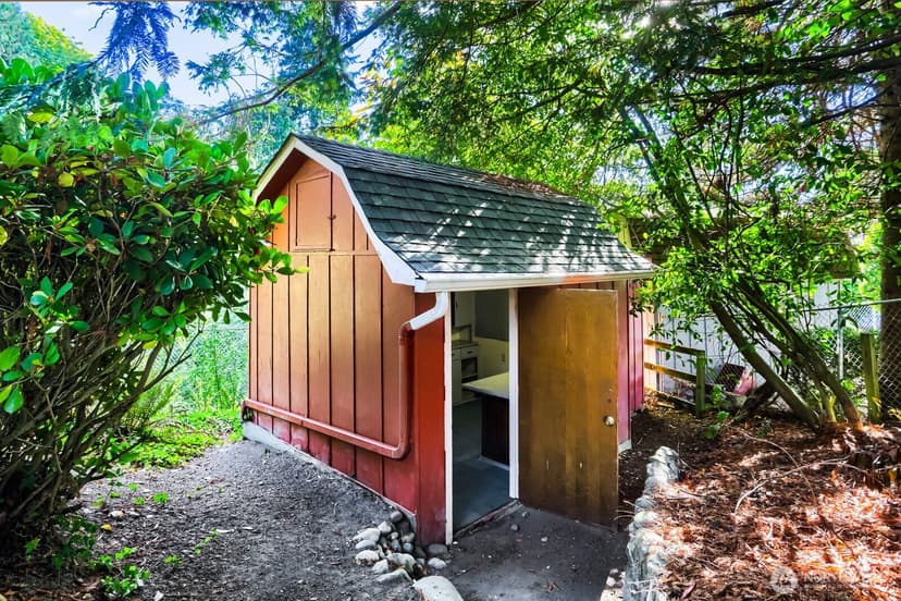 Property photo for 19417 129th Avenue NE, Bothell photo 14