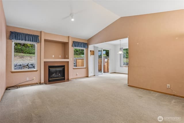 Property photo for 5818 133rd Place SW, Edmonds photo 4