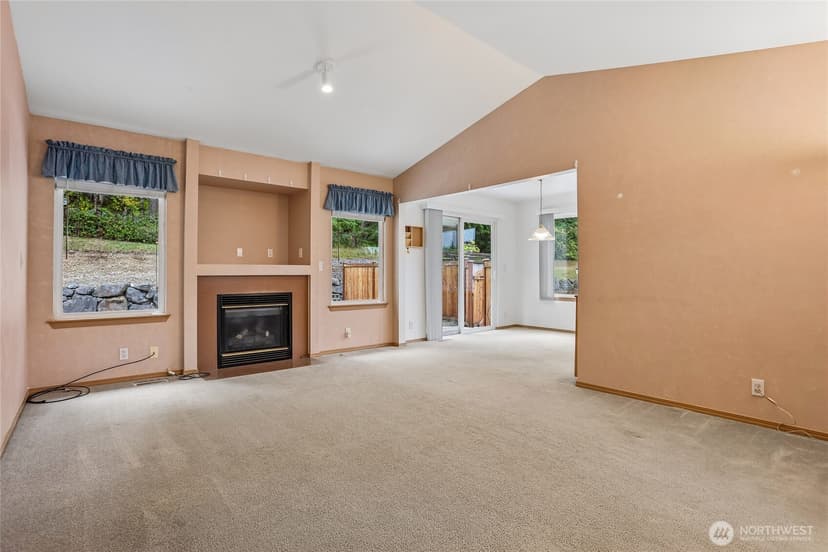 Property photo for 5818 133rd Place SW, Edmonds photo 4