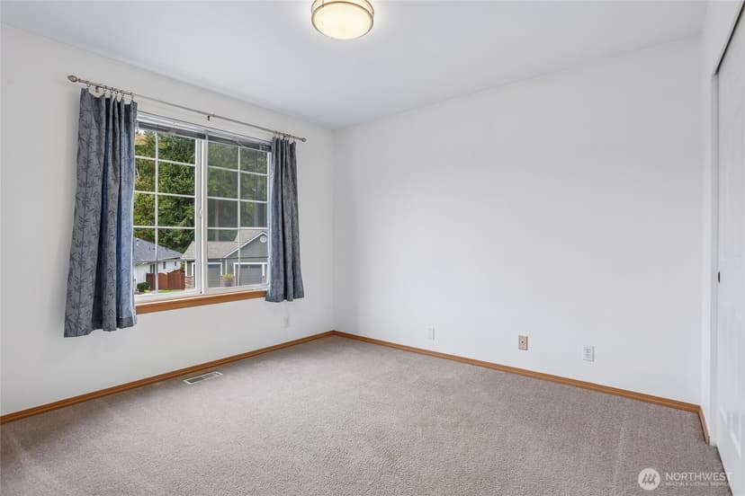 Property photo for 5818 133rd Place SW, Edmonds photo 24