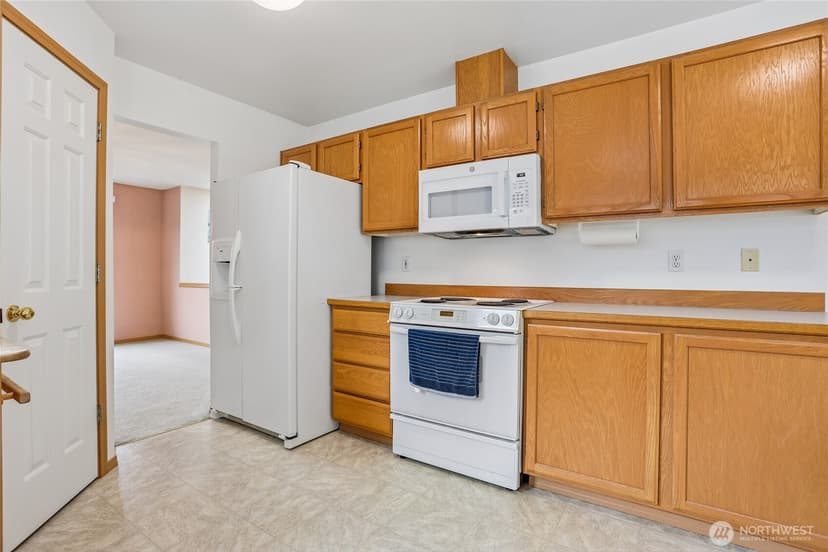 Property photo for 5818 133rd Place SW, Edmonds photo 12