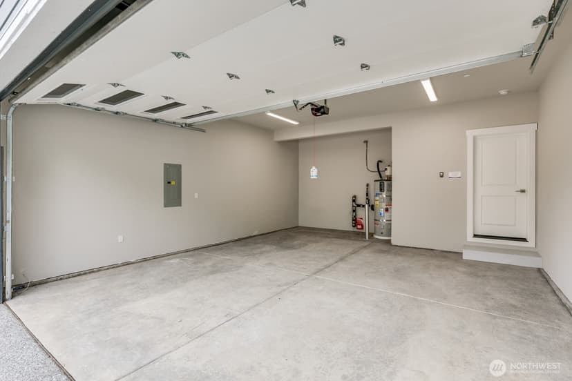 Property photo for 18554 Stone Avenue N, Shoreline photo 37
