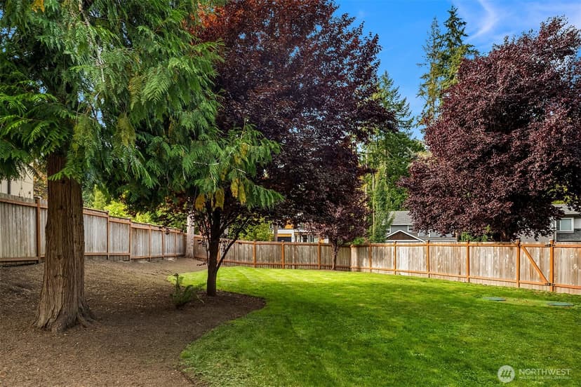 Property photo for 10002 228TH PLACE SE, Woodinville photo 32