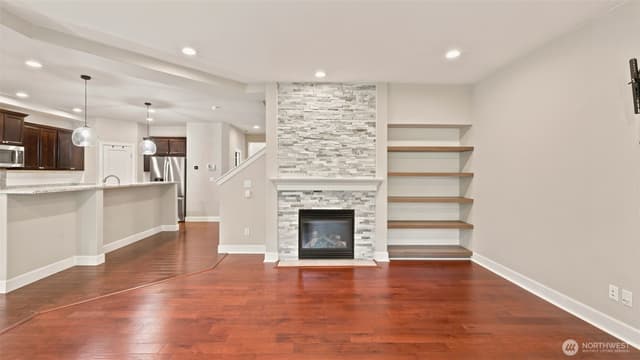 Property photo for 6706 Elaine Avenue SE, Auburn photo 2