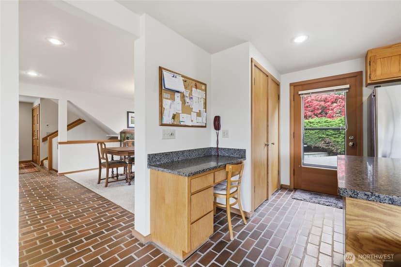 Property photo for 9520 Odin Way, Bothell photo 16
