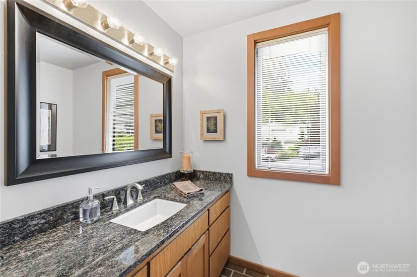 Property photo for 9520 Odin Way, Bothell photo 10