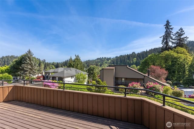 Property photo for 9520 Odin Way, Bothell photo 3