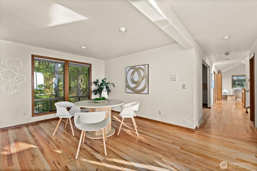 Property photo for 5530 143rd Avenue SE, Bellevue photo 13