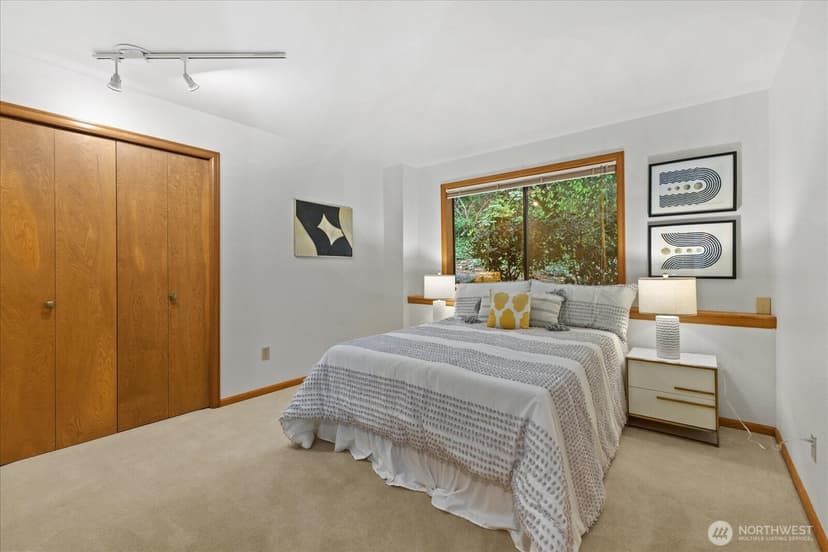 Property photo for 5530 143rd Avenue SE, Bellevue photo 19