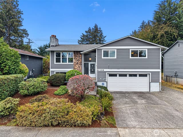 Property photo for 1216 N Woodlawn Street, Tacoma