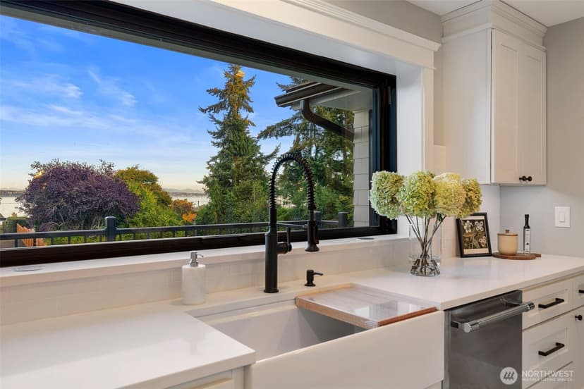 Property photo for 15194 Sunrise Drive NE, Bainbridge Island photo 27