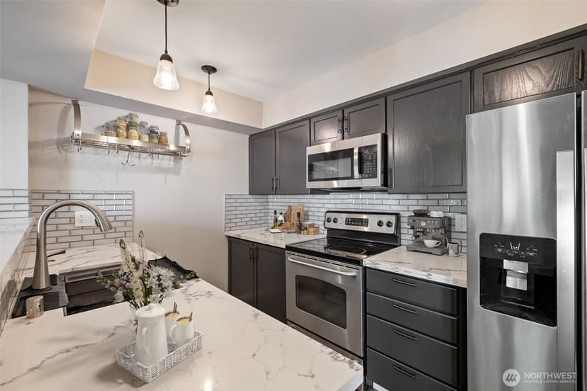Property photo for 14819 29th Avenue W #L304, Lynnwood photo 6