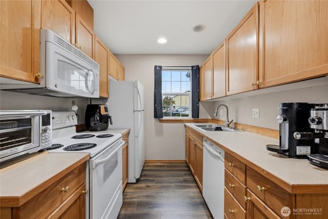 Property photo for 5002 S 30th Street #D2, Tacoma photo 2