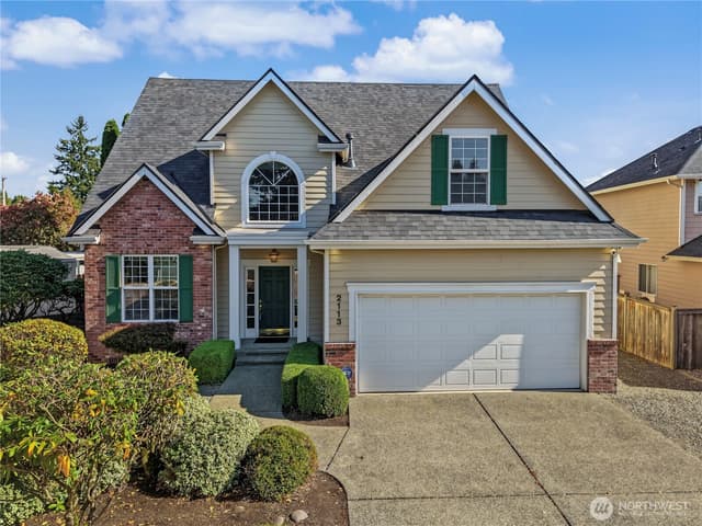 Property photo for 2113 12th Avenue NW, Puyallup