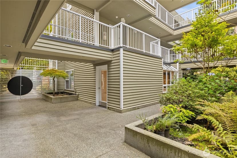 Property photo for 3420 Burke Avenue N #A103, Seattle photo 24