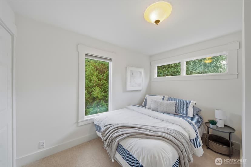 Property photo for 12015 Exeter Avenue NE, Seattle photo 18