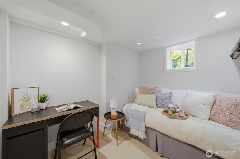 Property photo for 12015 Exeter Avenue NE, Seattle photo 25