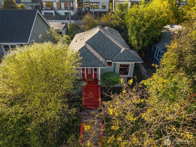 Property photo for 809 23rd Avenue E, Seattle