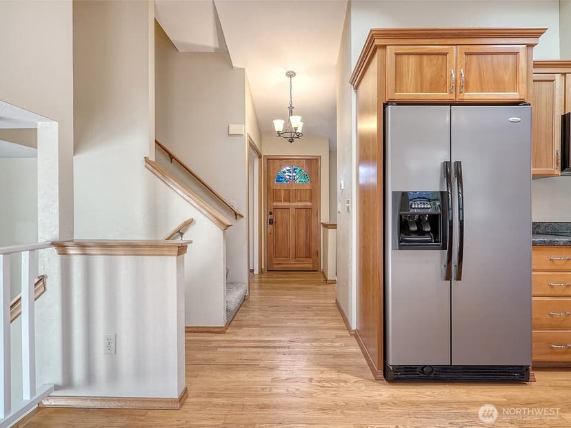 Property photo for 5609 114th Street SW, Mukilteo photo 4