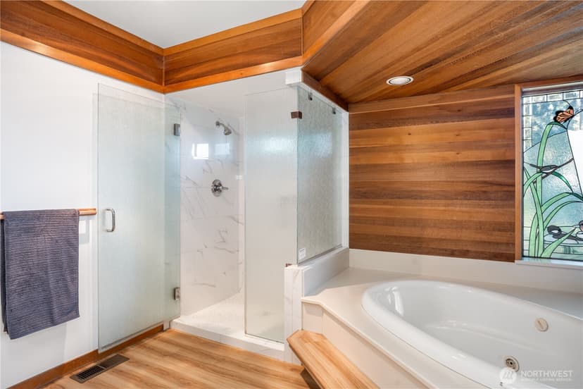 Property photo for 3773 Erlands Point Road NW, Bremerton photo 29