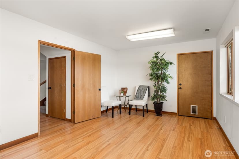 Property photo for 3773 Erlands Point Road NW, Bremerton photo 33