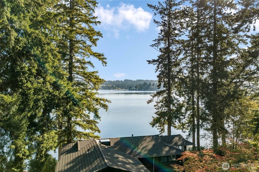 Property photo for 3773 Erlands Point Road NW, Bremerton photo 5