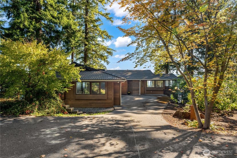 Property photo for 3773 Erlands Point Road NW, Bremerton photo 10
