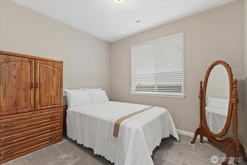 Property photo for 10419 11th Street Ct E, Edgewood photo 13