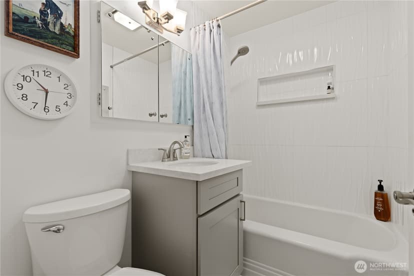 Property photo for 707 W Bertona Street, Seattle photo 24