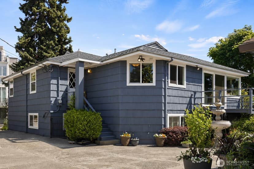 Property photo for 707 W Bertona Street, Seattle photo 27