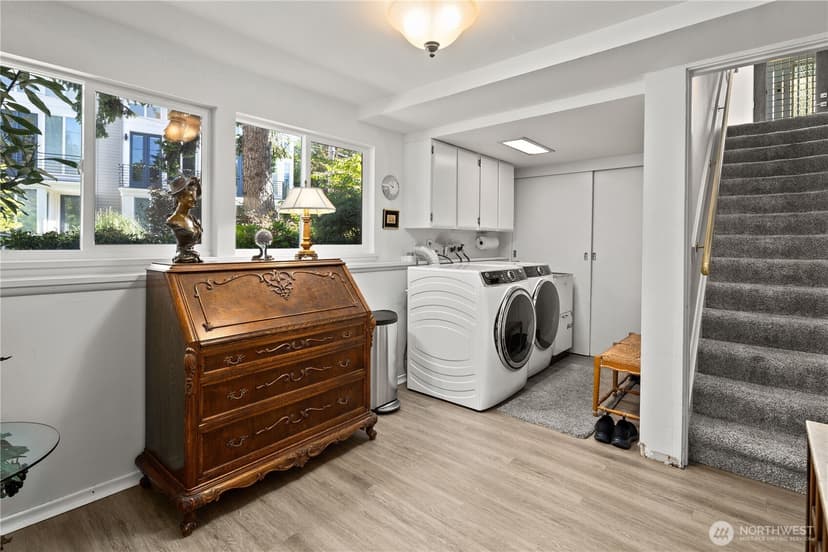 Property photo for 707 W Bertona Street, Seattle photo 26