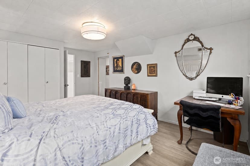 Property photo for 707 W Bertona Street, Seattle photo 15