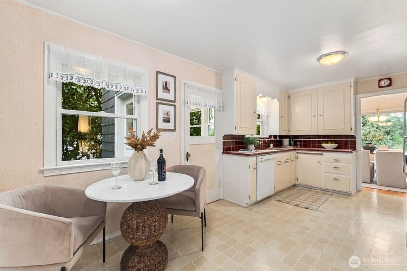 Property photo for 3719 Olympic Boulevard W, University Place photo 19