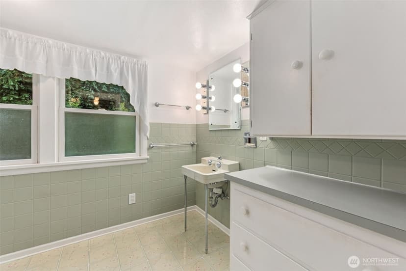 Property photo for 3719 Olympic Boulevard W, University Place photo 30