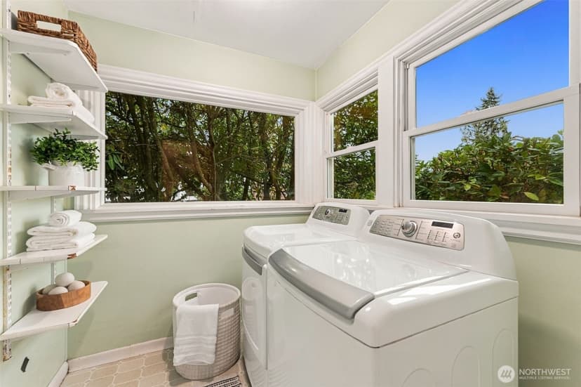 Property photo for 3719 Olympic Boulevard W, University Place photo 26