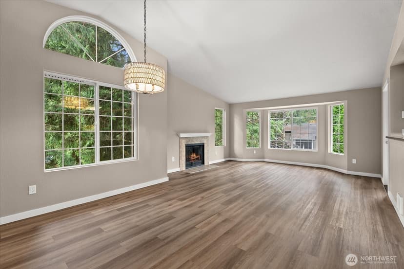 Property photo for 10009 NE 120th Lane #B301, Kirkland photo 3