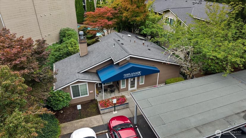Property photo for 10009 NE 120th Lane #B301, Kirkland photo 29