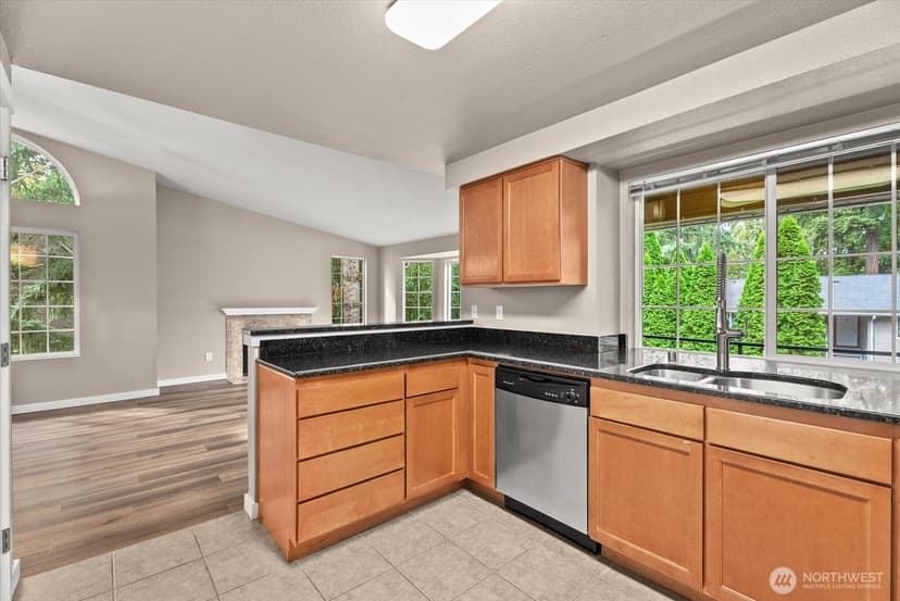 Property photo for 10009 NE 120th Lane #B301, Kirkland photo 10