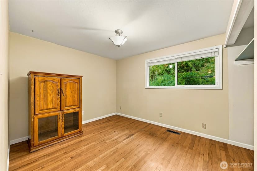 Property photo for 1805 204th Place SW, Lynnwood photo 11