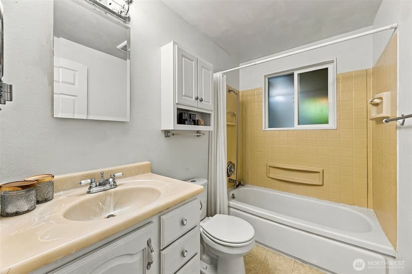 Property photo for 1805 204th Place SW, Lynnwood photo 12