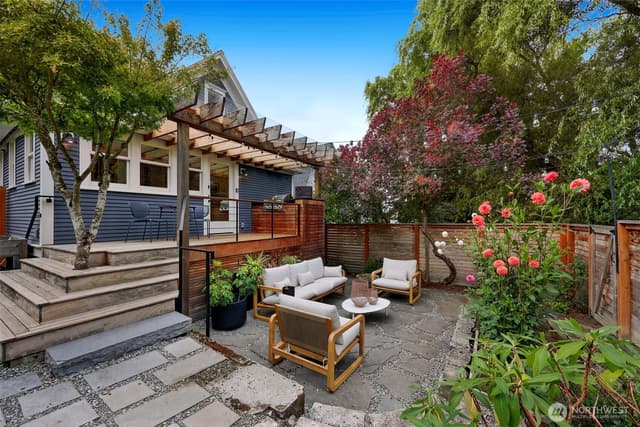 Property photo for 532 29th Avenue, Seattle photo 2