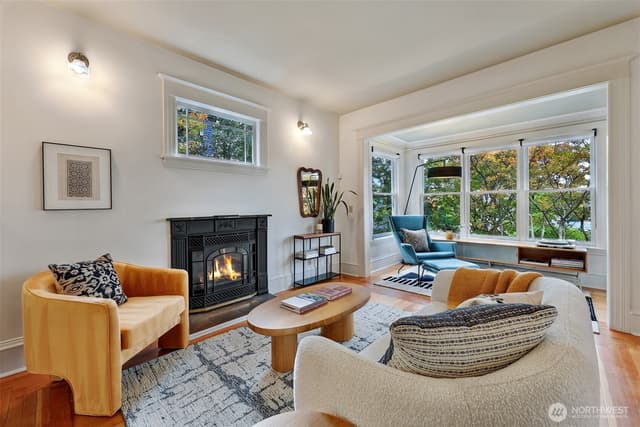 Property photo for 532 29th Avenue, Seattle photo 5