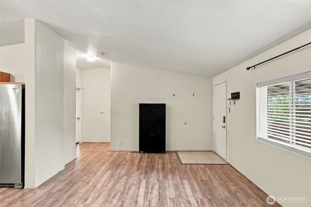 Property photo for 22706 114th Place SE, Kent photo 4