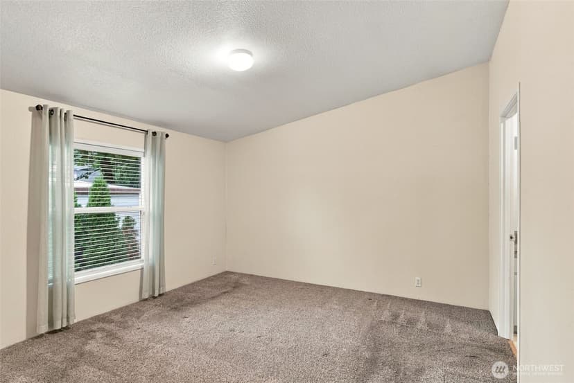 Property photo for 22706 114th Place SE, Kent photo 15